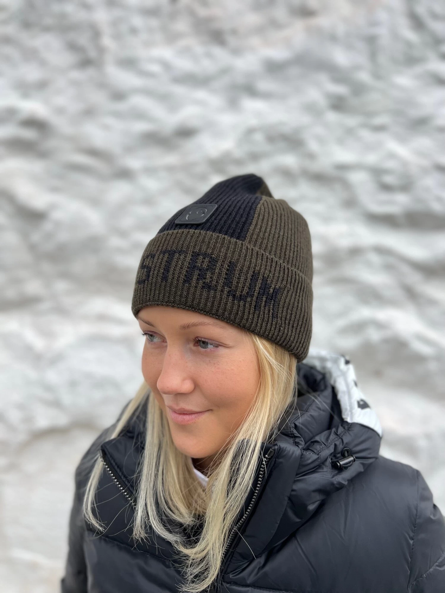 La Clusaz Beanie - Dark Green 1 La Clusaz Beanie - Dark Green